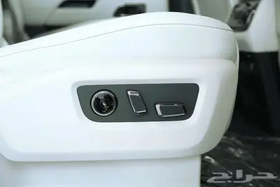 قوة وأناقة ومساحة.. روكس 01 7مقاعد 2025 17