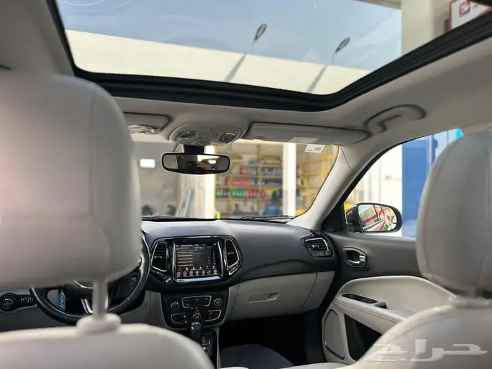 جيب كومباس 4