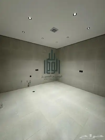 للبيع شقق علوية بحي الاخضر 7