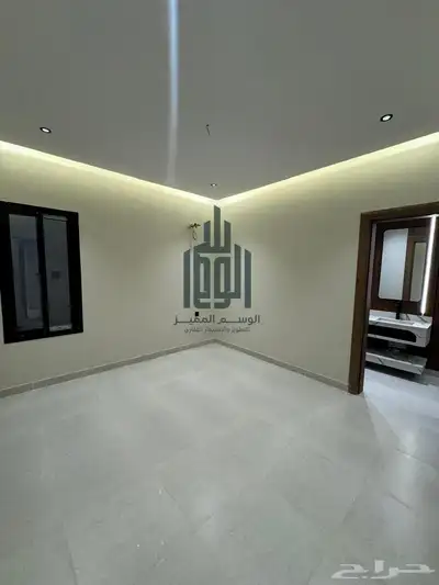 للبيع شقق علوية بحي الاخضر 4