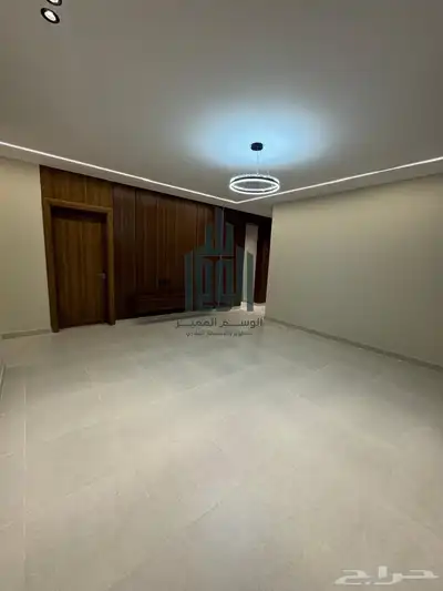 للبيع شقق علوية بحي الاخضر 6