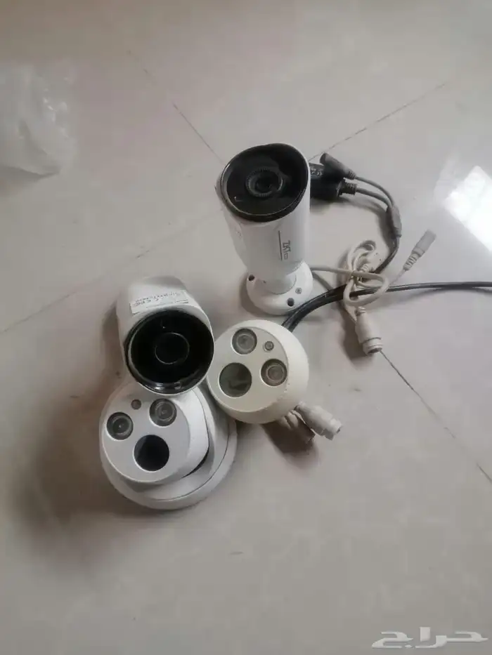 كاميرات مراقبة 1