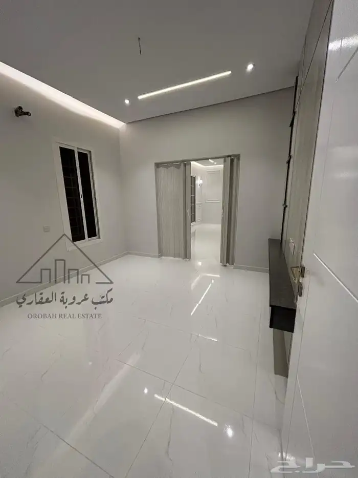 للبيع فيلا روف ارضي حي الصفا 5