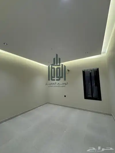 للبيع شقق علوية بحي الاخضر 14