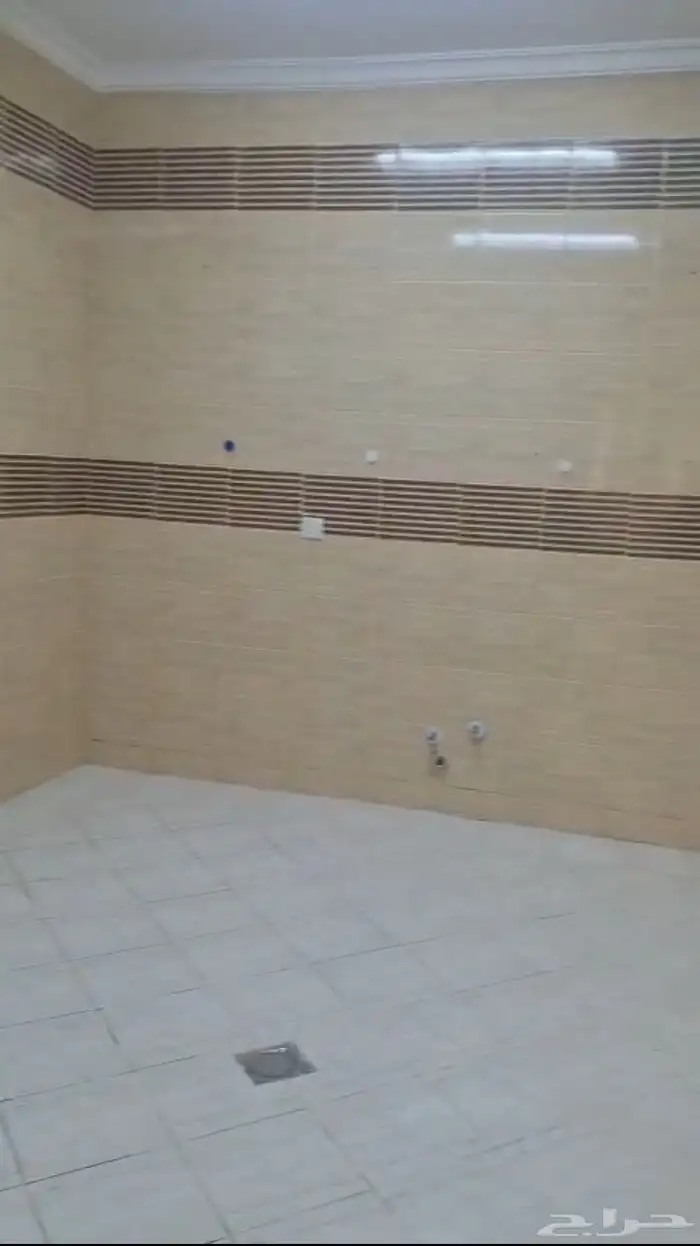 للبيع شقة في التلال 1