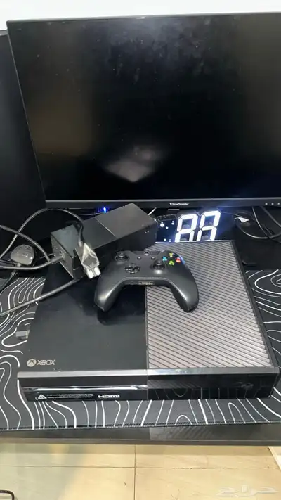اكس بوكس للبيع استعمال قليل معه كل اغراضه الا الHD 1