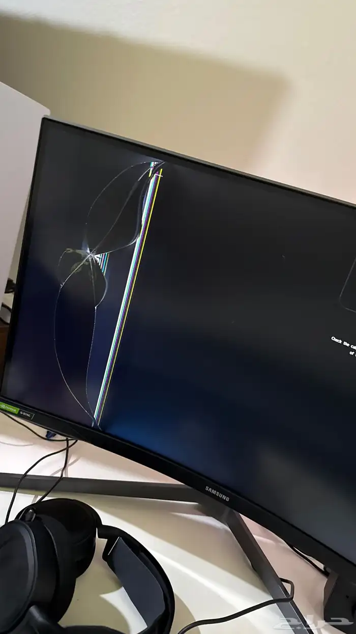 شاشه العاب مكسوره Samsung g7 0