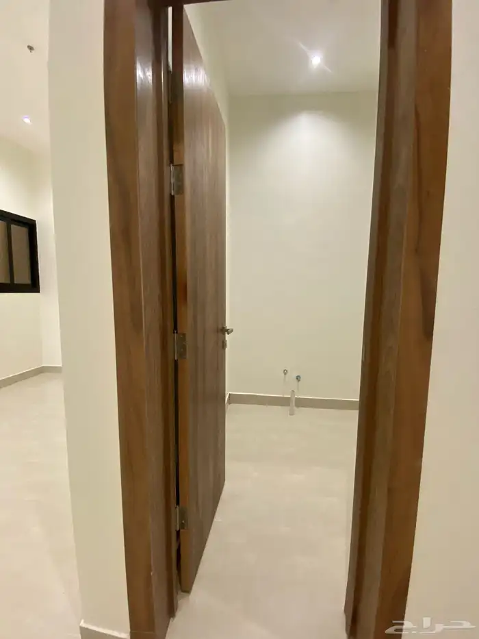 شقق فاخرة للبيع في حي اليرموك 11