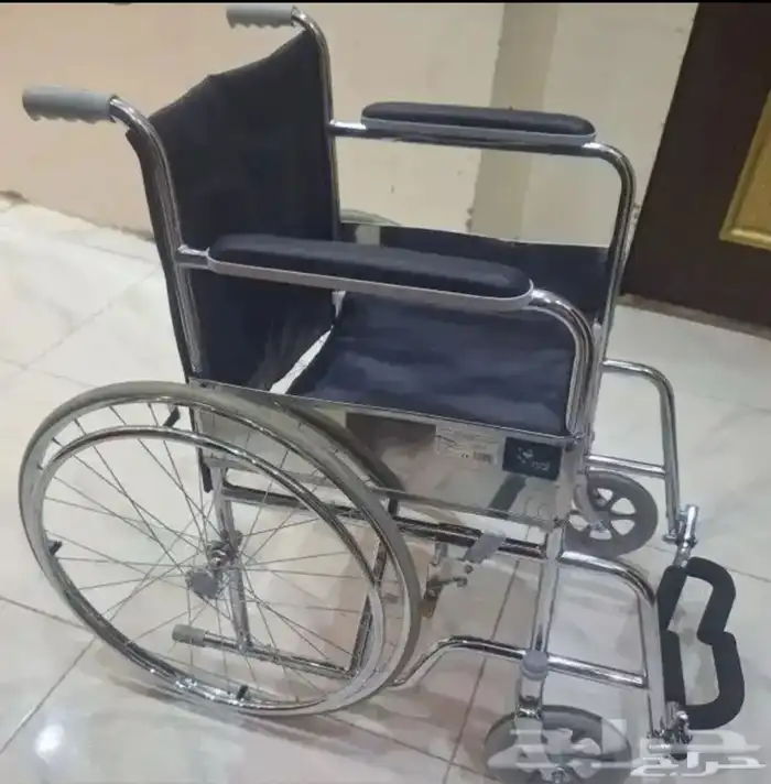 عربيه كرسي متحرك لي كبار السن ب80 ريال 0