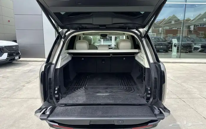 رنج روفر P530 SE LWB موديل 2023 7