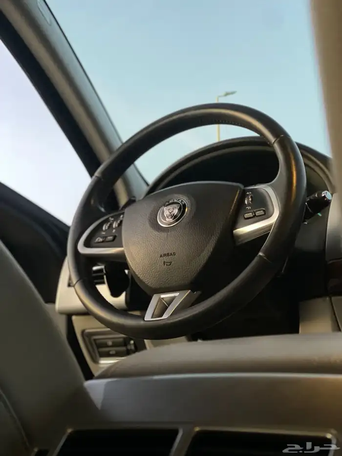 جاكوار XF 2015 5