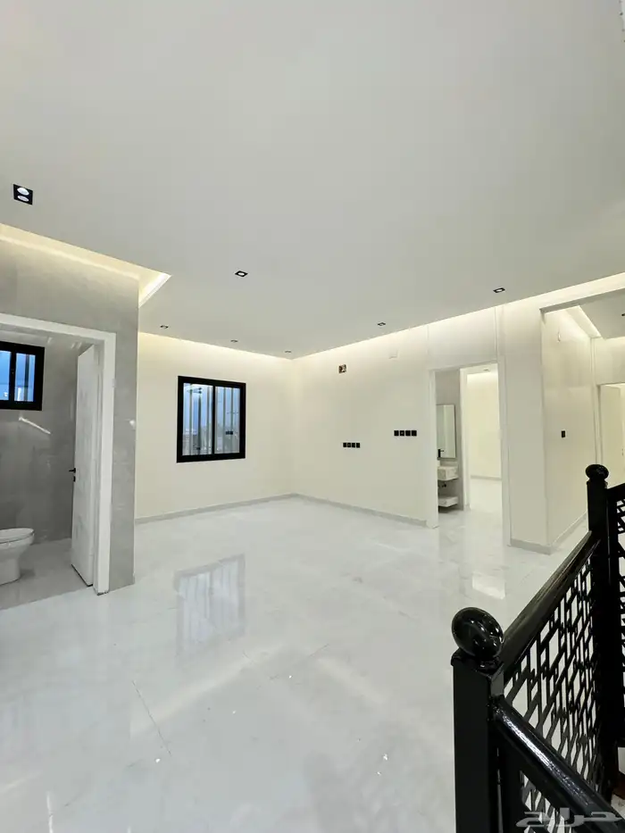 للبيع فلة تصميم كلاسكي أبو عريش 14