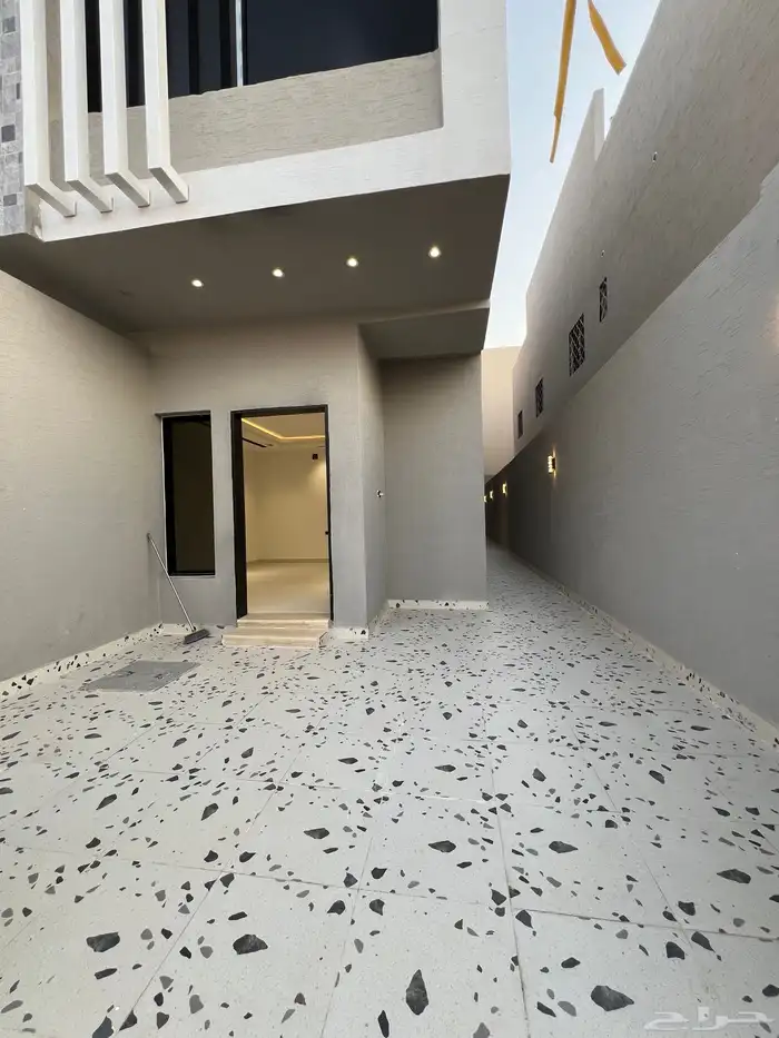 تاون هاوس للبيع المساحة 250 2