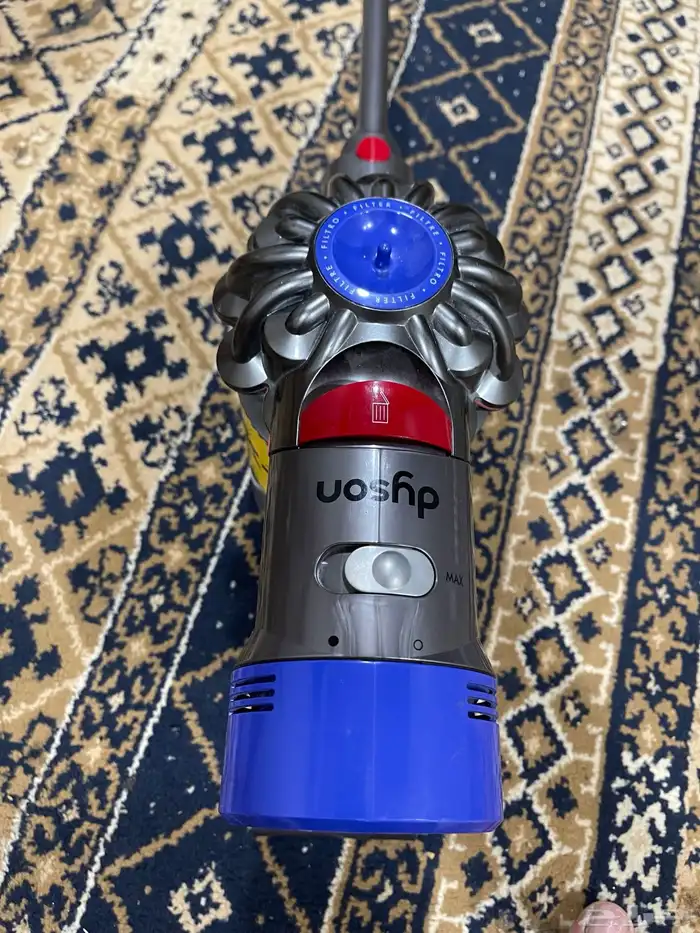 مكينه دايسن شاحن 1