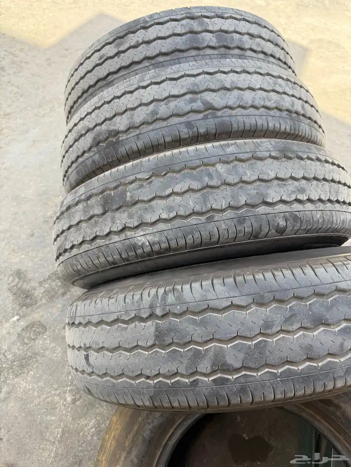 أربعه كفرات مع جنوط نيسان مقاس 16-85 235 نظيفه 1