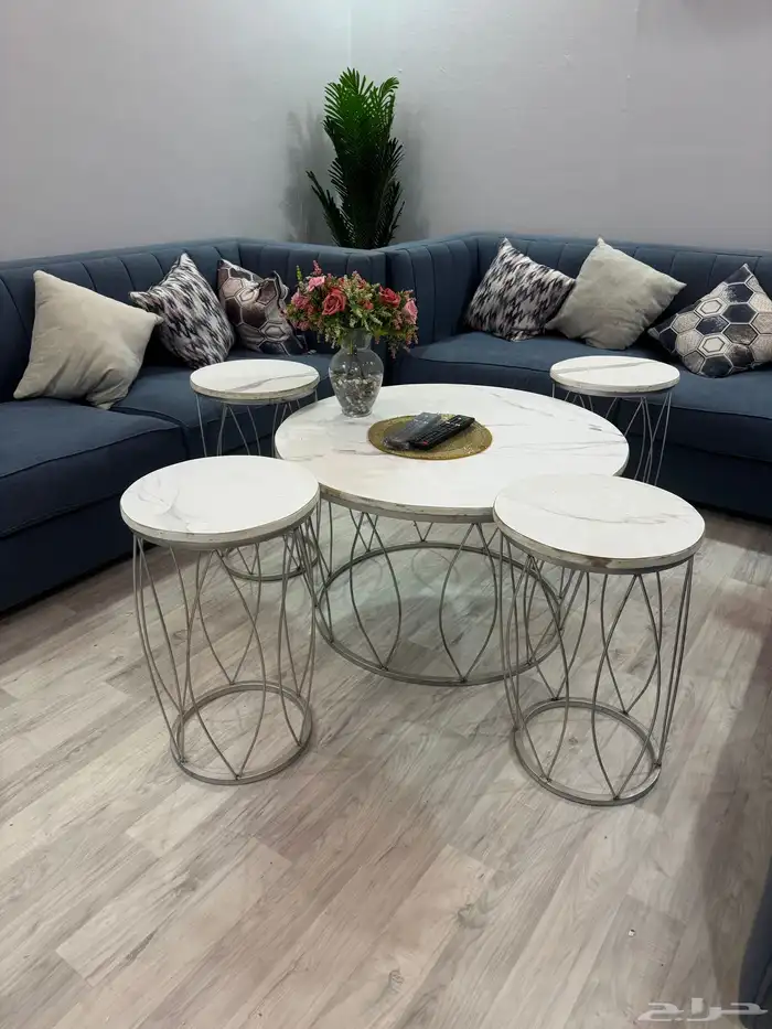 طاولا خدمه للبيع 1