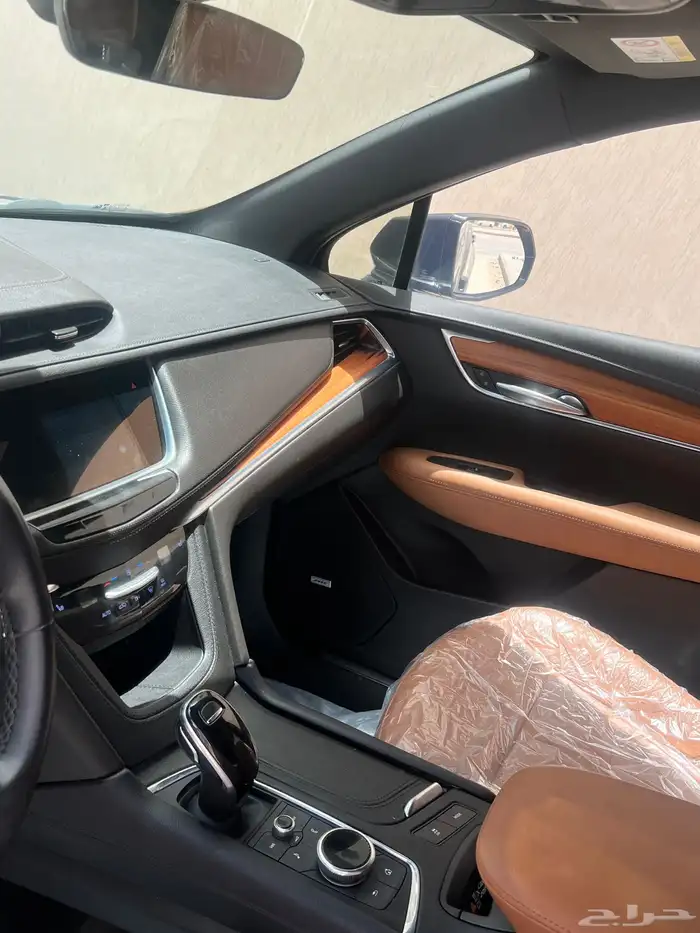 كاديلاك 2022 XT5 9