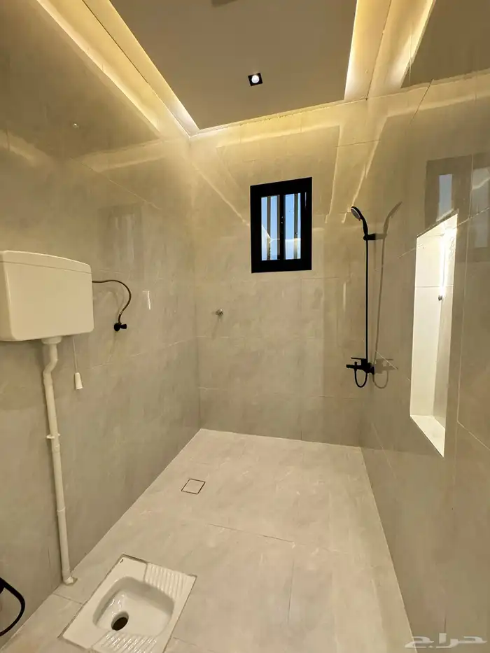 للبيع فلة تصميم كلاسكي أبو عريش 24