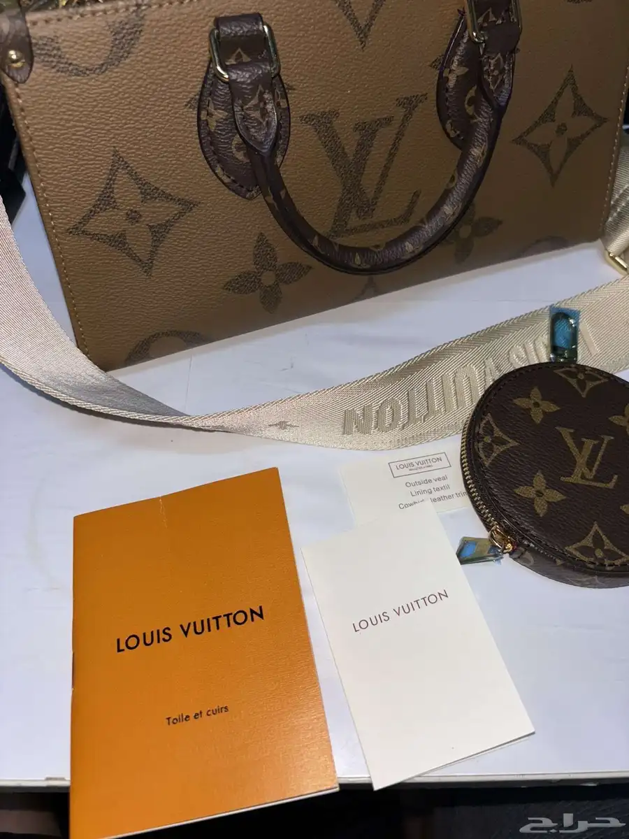 شنطه Louis VUITTON 4