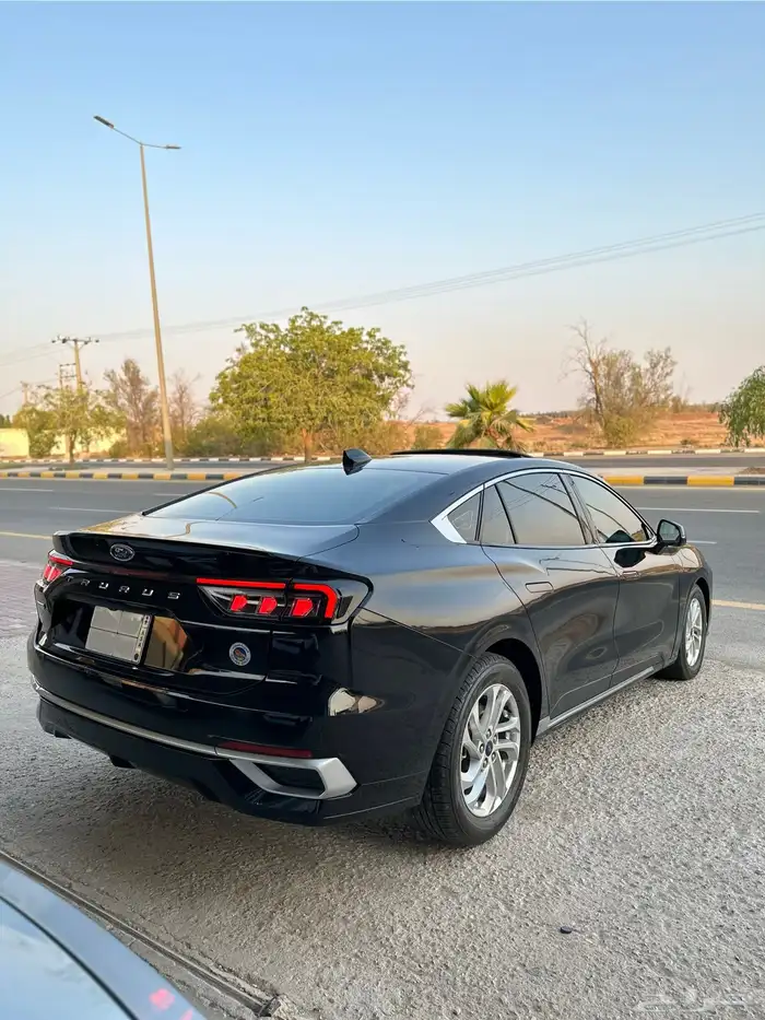 فورد توروس 2023 3