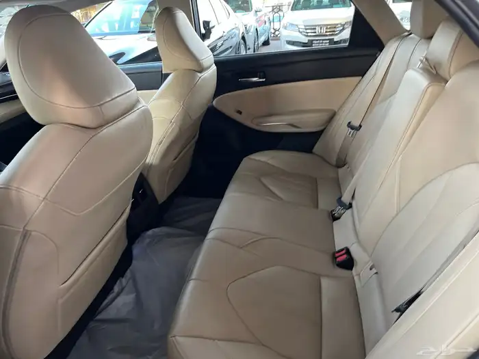 تويوتا افالون 2021. فل 26