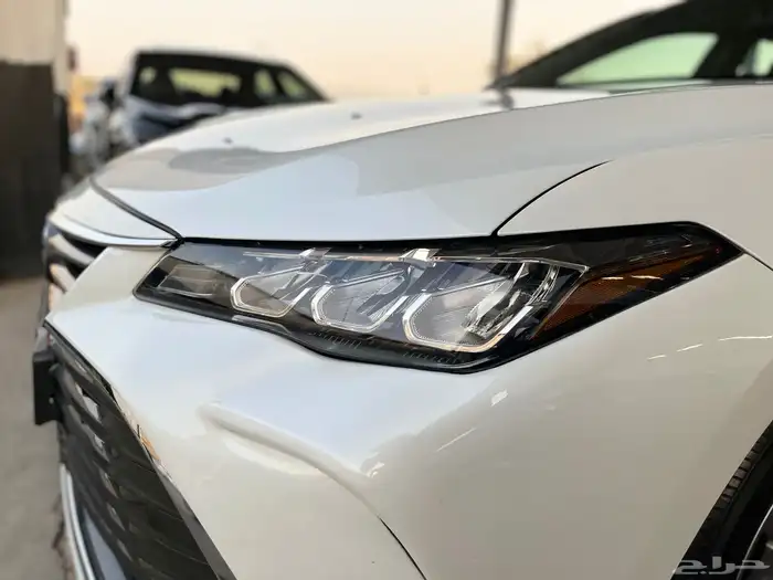 تويوتا افالون 2021. فل 12