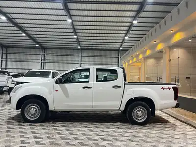 ايسوزو ديماكس 2023 دبل .. 2