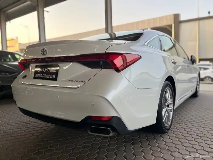 تويوتا افالون 2021. فل 14