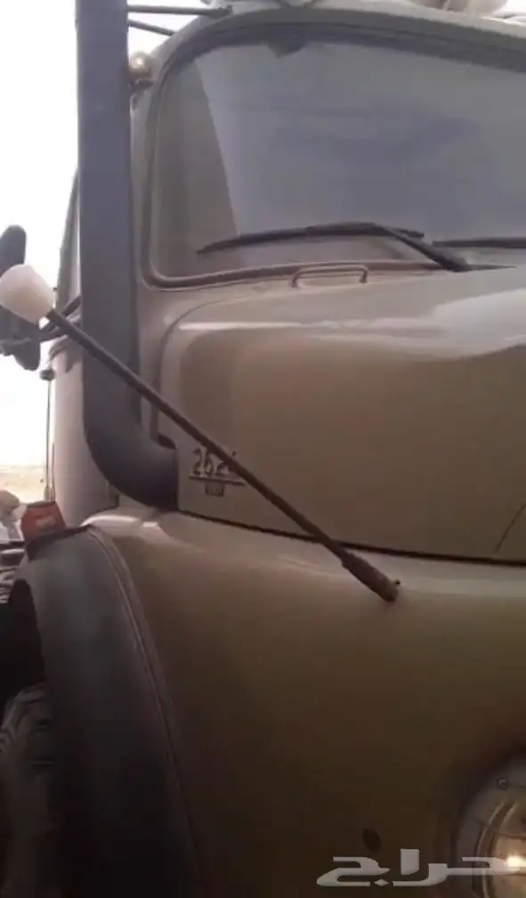 بوز مرسيدس راس تريله 6x6 للبيع مخزن موديل 1979 2