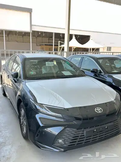 تويوتا كامري اسود 2025 ستاندرEسعودي 1