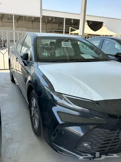 تويوتا كامري اسود 2025 ستاندرEسعودي 0