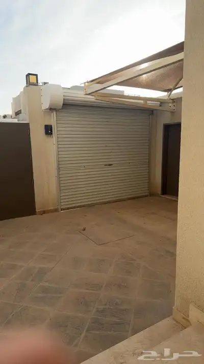 فيلا دورين حي الرمال الرياض مؤثثه وحره تقبل البنك عمرها 3س 2