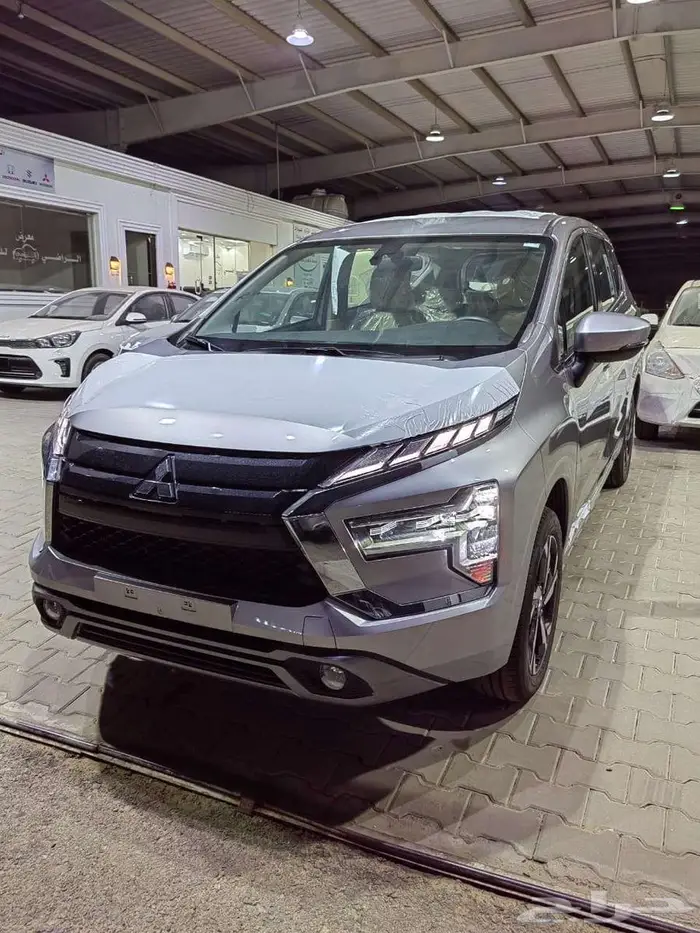 ميتسوبيشي اكسباندر 2025 هاي لاين 1