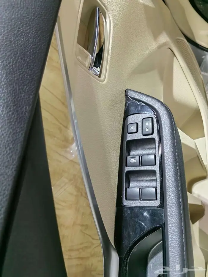 ميتسوبيشي اكسباندر 2025 هاي لاين 15