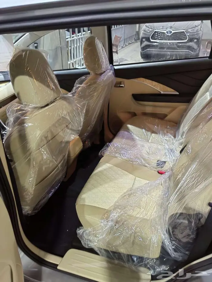 ميتسوبيشي اكسباندر 2025 هاي لاين 16