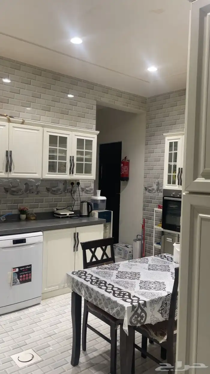 فيلا دور واحد للبيع في الجبيلة 6