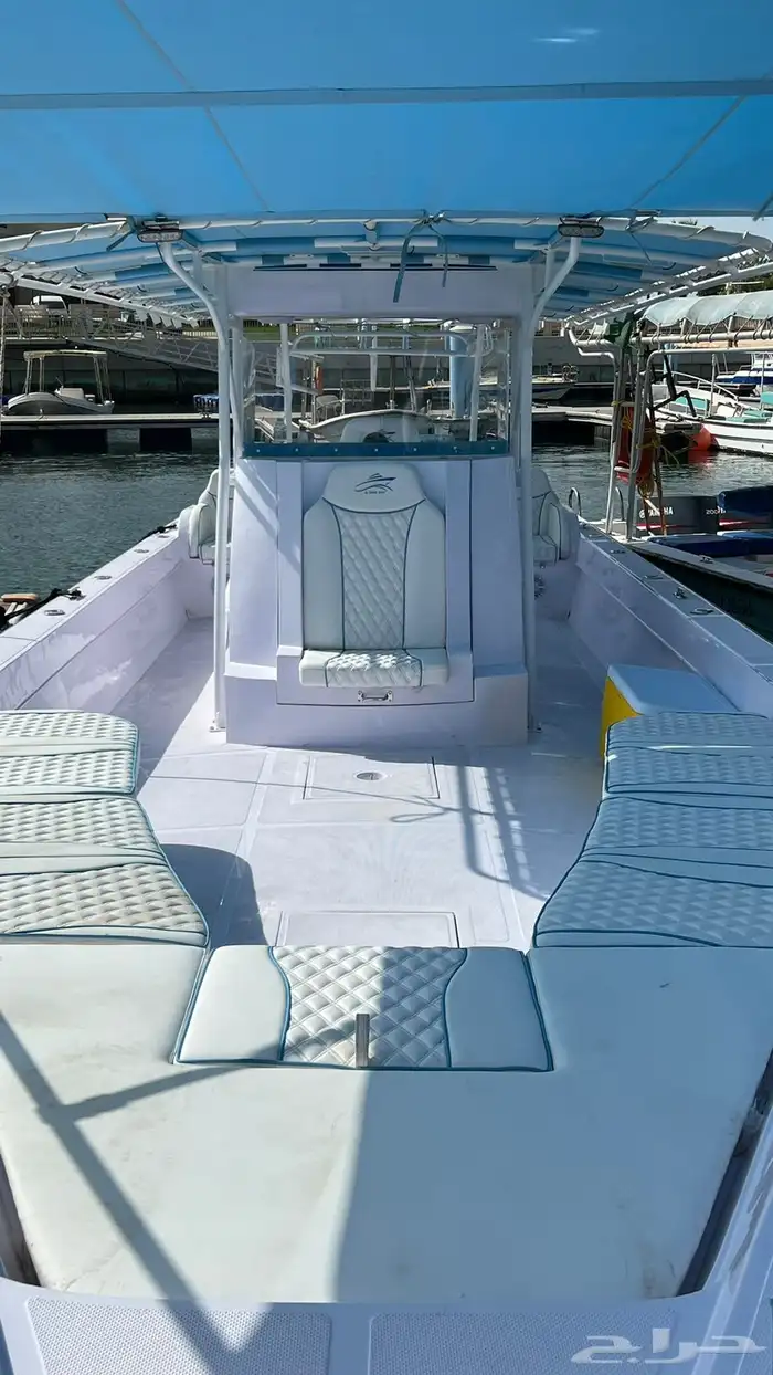 طراد للايجار في مارينا الجبيل رحلات صيد و نزهة 0