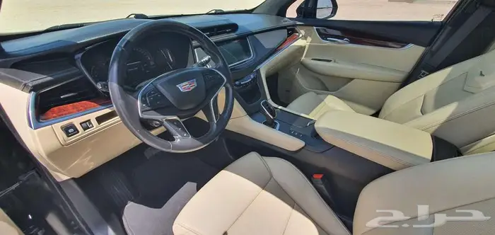 كاديلاك XT5 2018 21