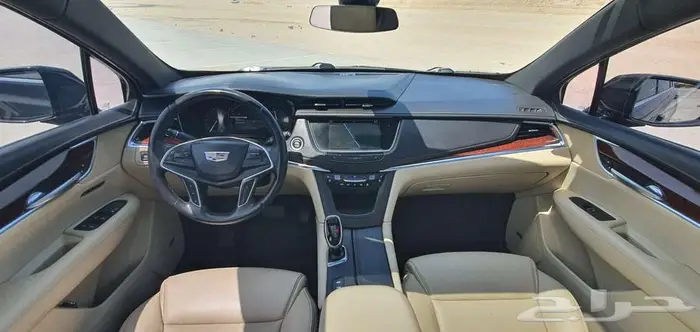 كاديلاك XT5 2018 18