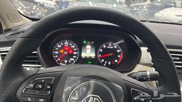 ام جي 5 نص فل موديل 2024 كاش - بنك 7