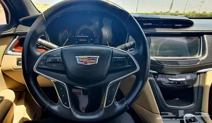 كاديلاك XT5 2018 32