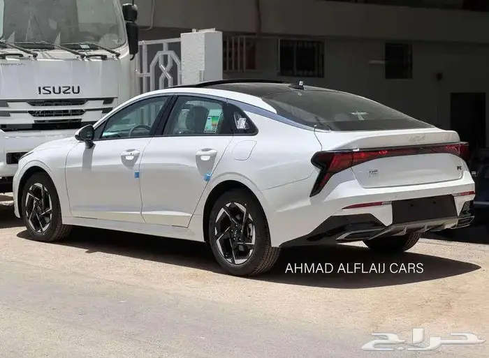 كيا K5 2025 ستاندر مطور مع فتحة سقف 3