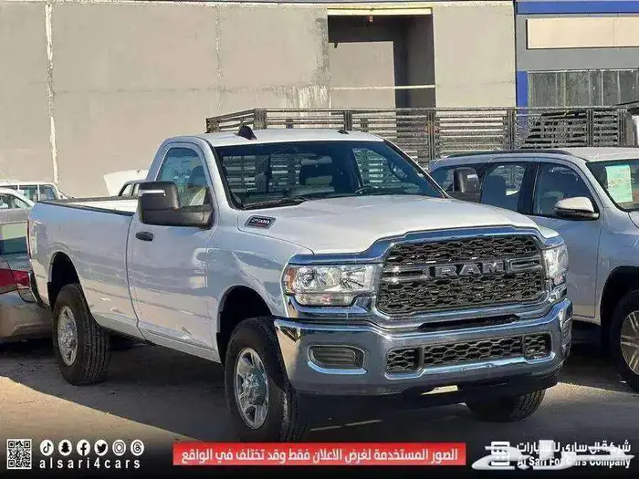 دودج رام غمارة بنزين ابيض 2023 1
