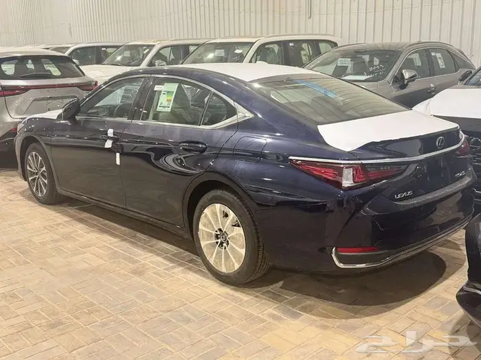 لكزس ES250 AA استاندر 2025 1