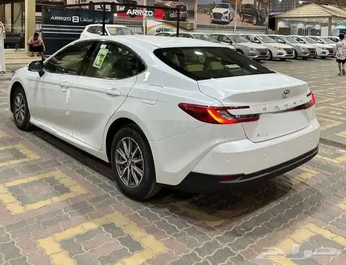 كامري E بنزين 2025 جميع الألوان 5