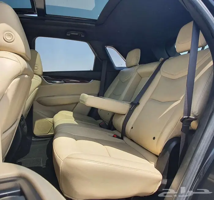 كاديلاك XT5 2018 24