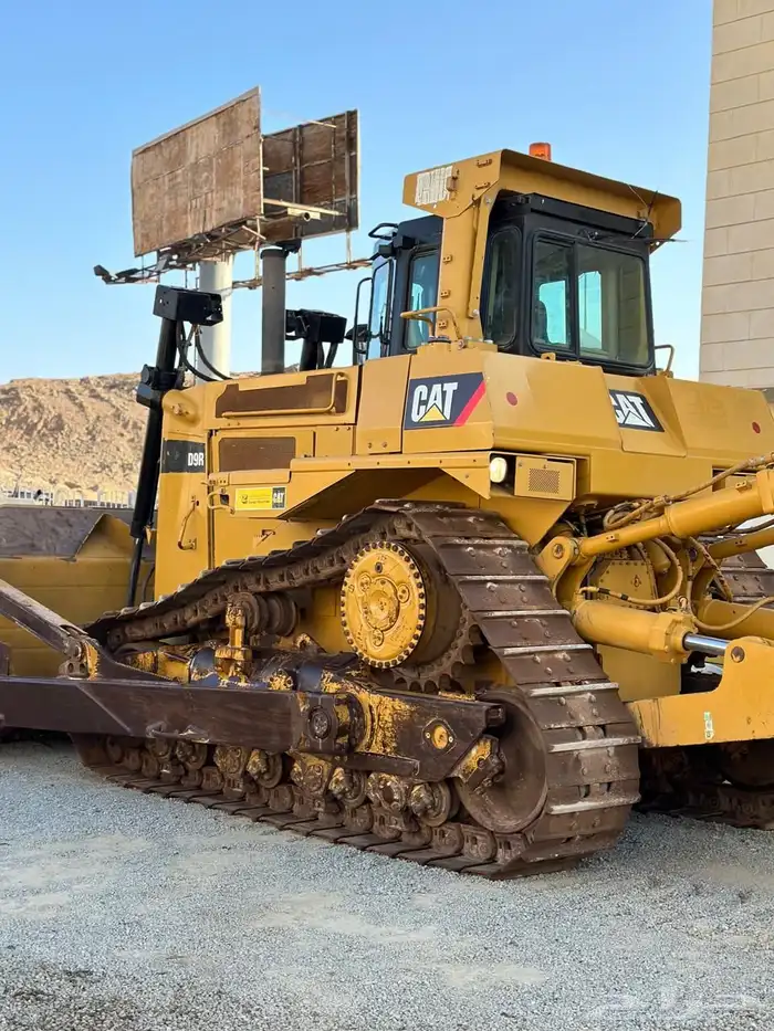 بلدوزر كتربلر D9R الزاهد نظيف جدا  موديل 2012 0