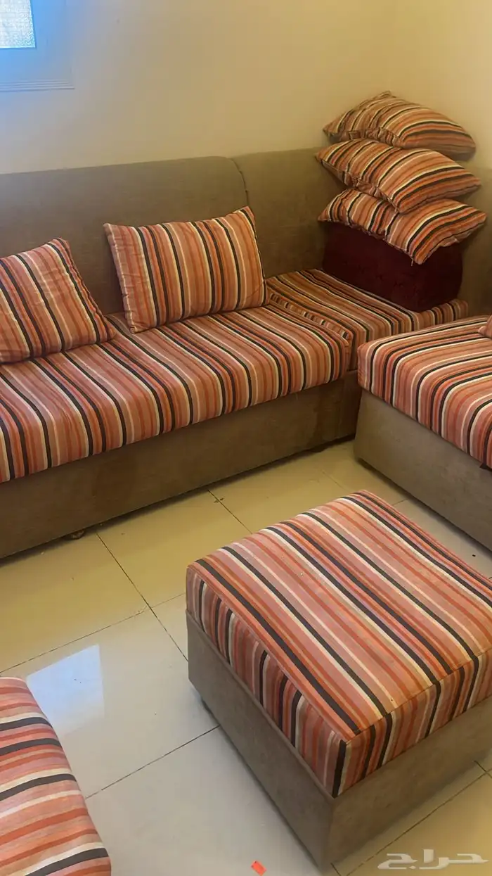 مدخل ورد وسرير نفر ونص مع مكتبه وكمدينه 4