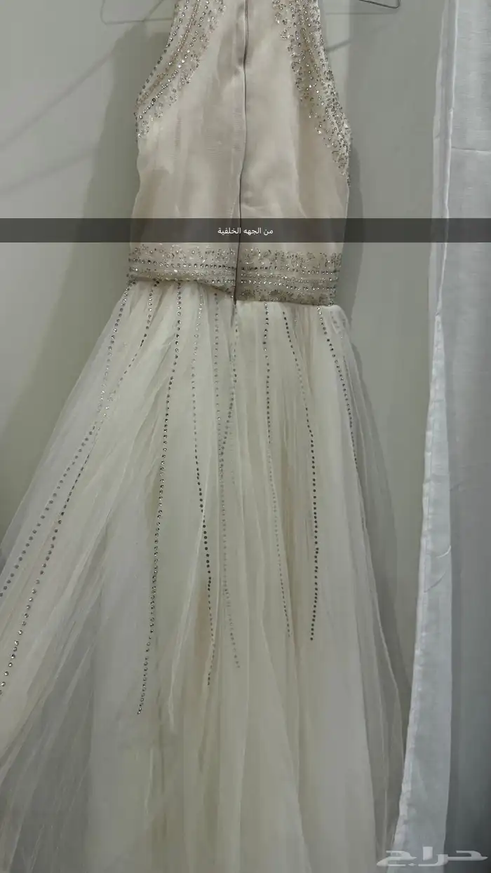 فستان ملكة استخدام يوم 1