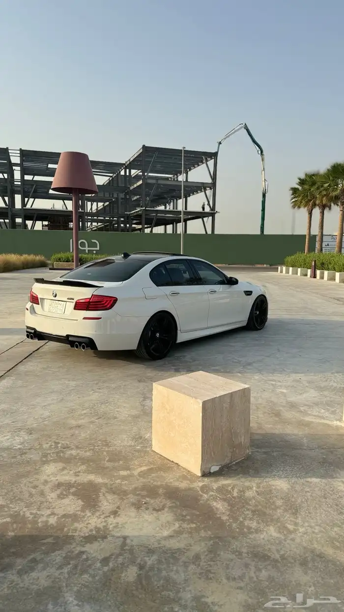 للبيع او البدل بي ام دبليو ام 5 BMW M5 2016 2